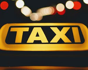 Day Taxi Strada 1 Decembrie 1918